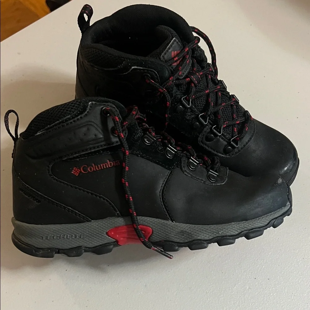Columbia Black and Red Boys Outdoor Hiking Boots